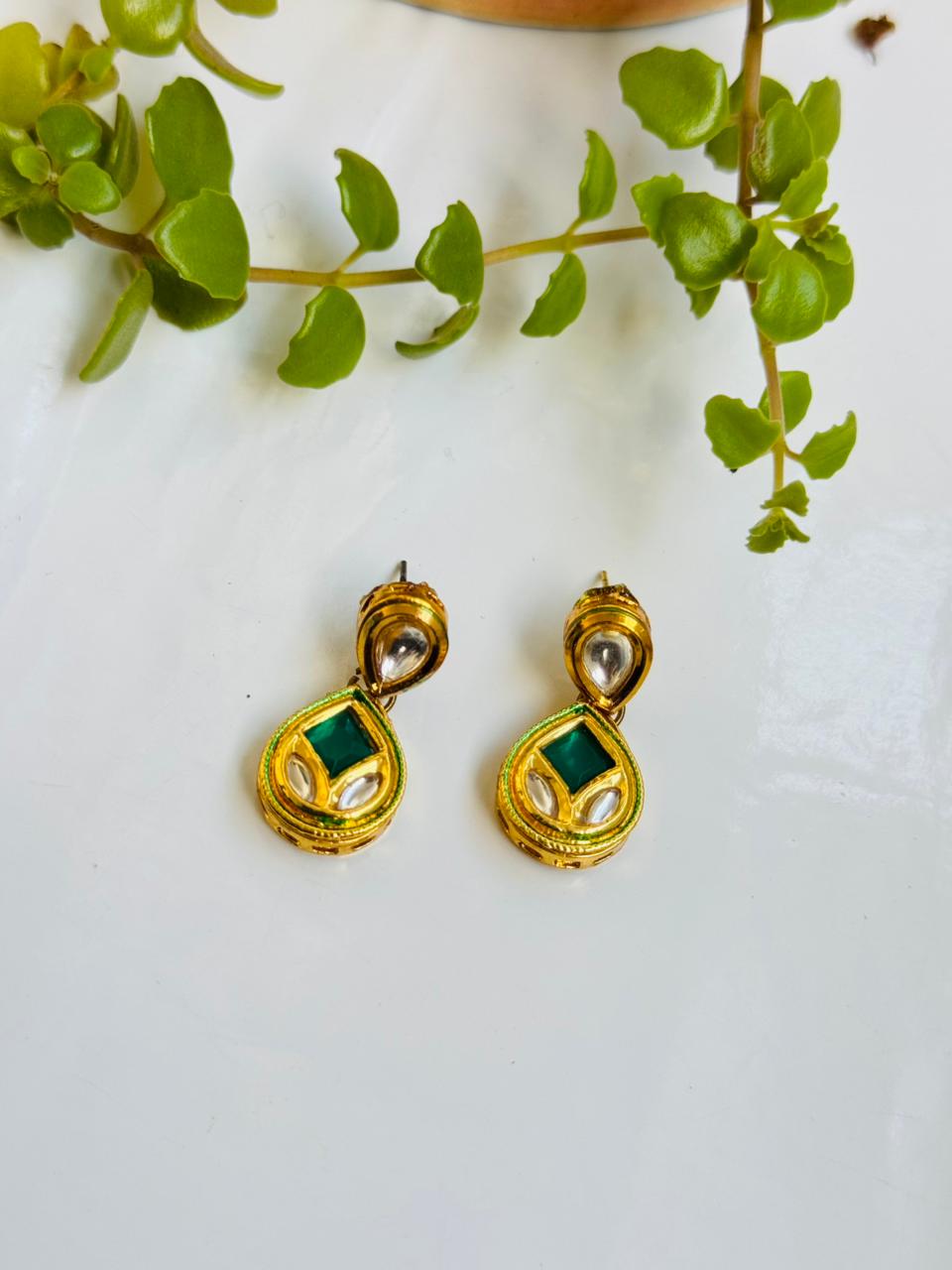 Earring kundan