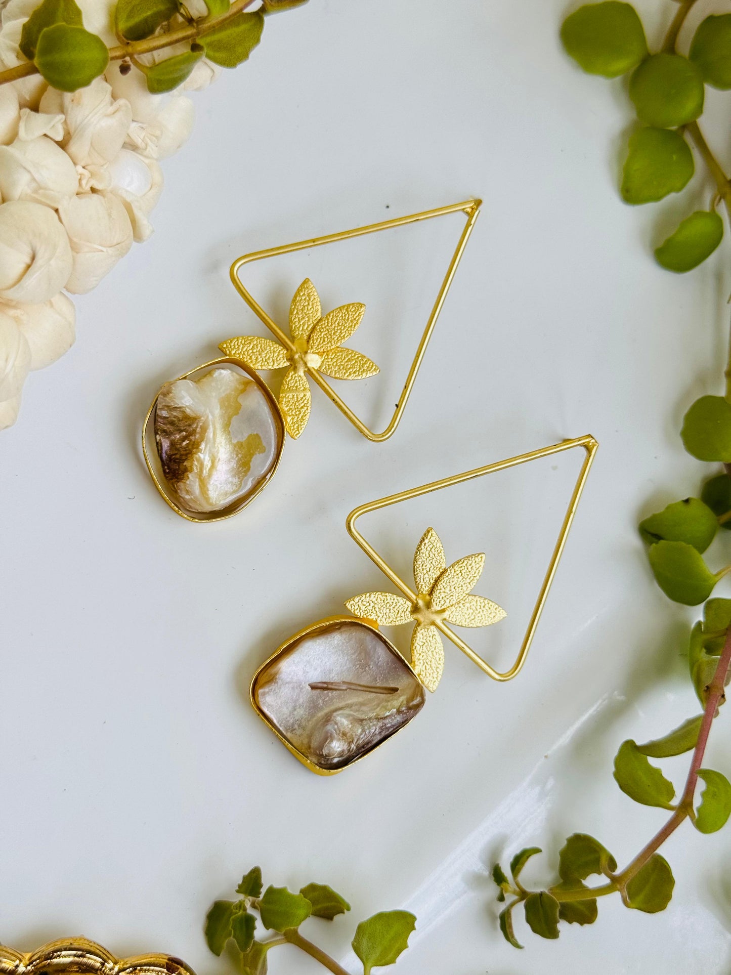Brass mother of pearl EARRING