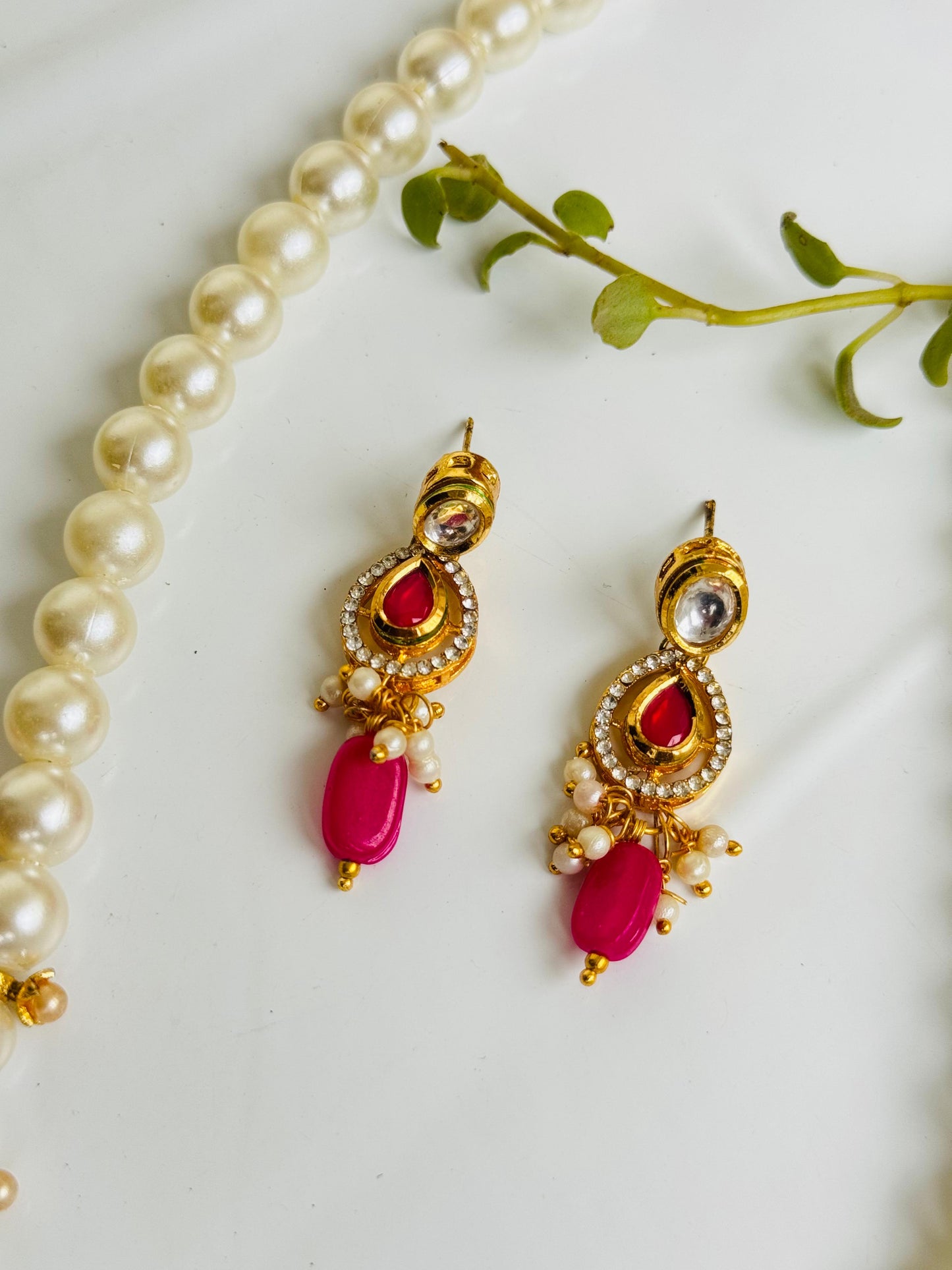Necklace Pearl
