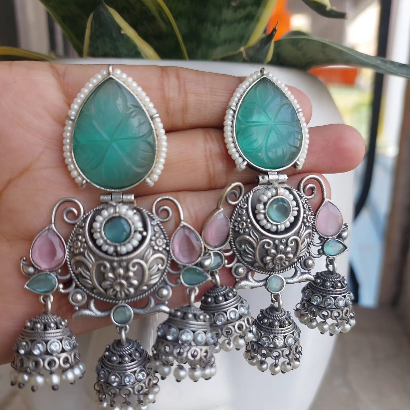 EARRING