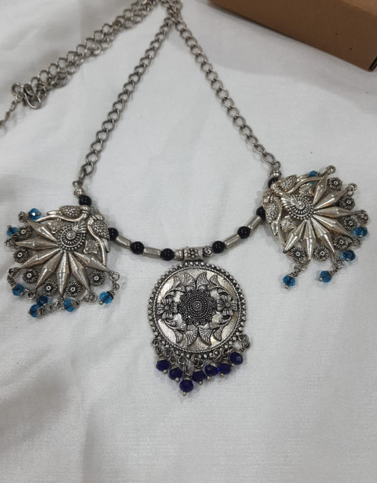 Choker Necklace
