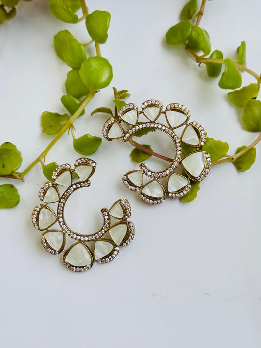 Moon earring