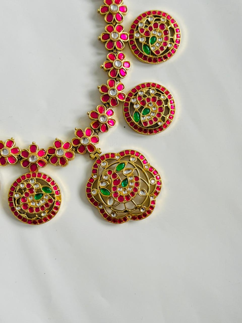 Jadau necklace