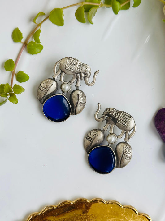 EARRING
