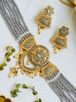 Necklace choker