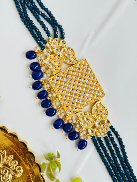 Necklace choker