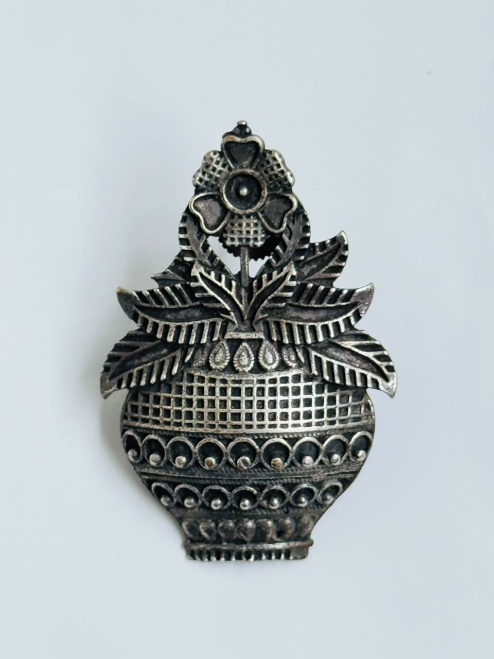 Pot Earring