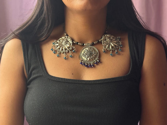 Choker Necklace