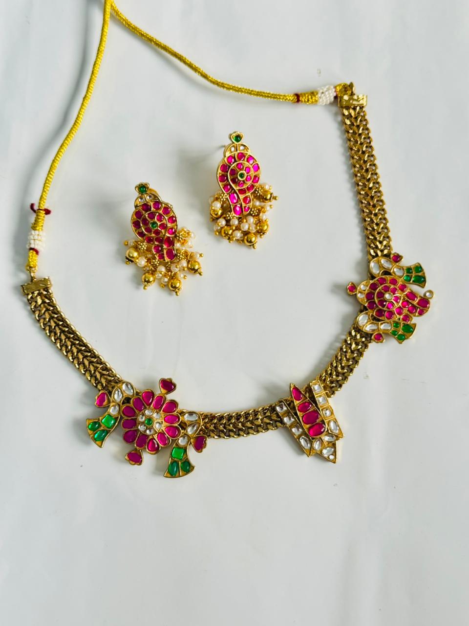 Jadau necklace